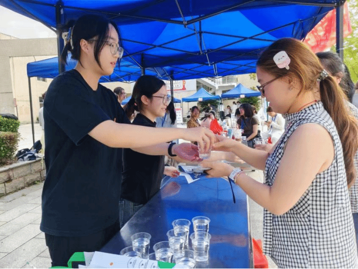 天鹰旧物资回收中心